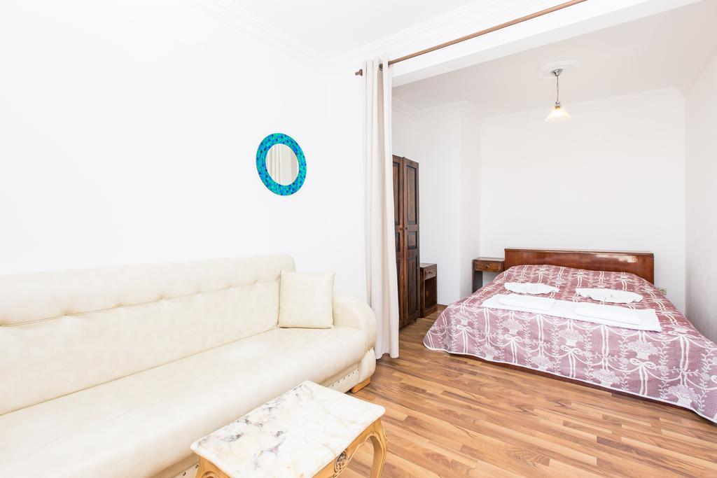Zakkum Pansiyon Kaş Exteriör bild