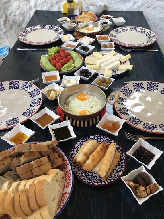 Zakkum Pansiyon Kaş Exteriör bild